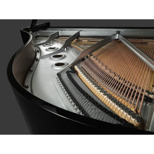 Gussplatte eines Yamaha Flügel C2X mit Chromausstattung