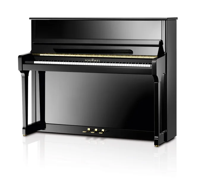 Schwarzes Schimmel Klavier Modell C 120 T mit glänzender Oberfläche, weißen und schwarzen Tasten, drei Pedalen.​​​​​​​​​​​​​​​​​​​​​​​​​​​​​​​​​​